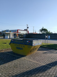 Caçamba amarela para aluguel em Joinville
